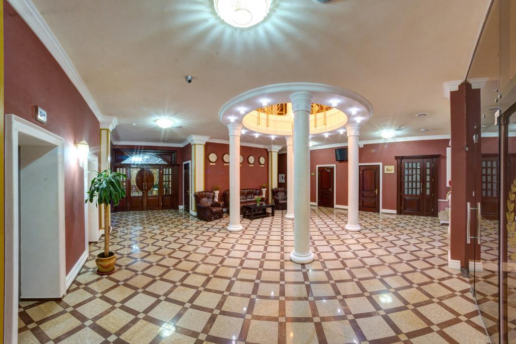 Warszawa Hotel Malekhuv Extérieur photo
